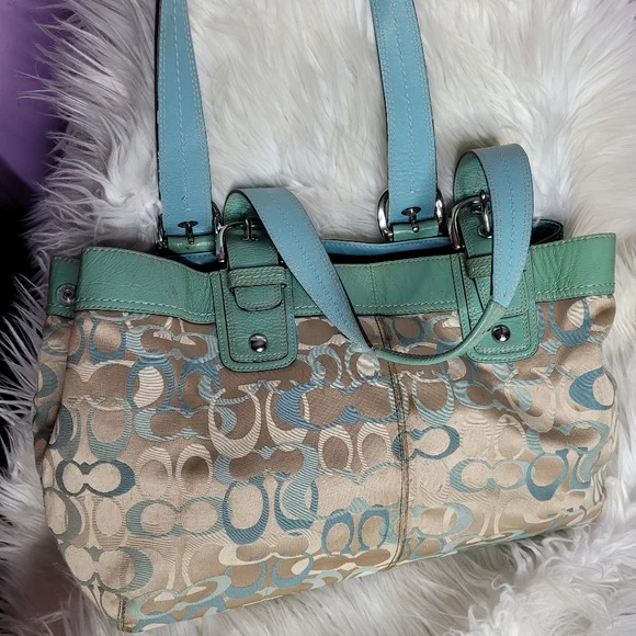 Coach purse - Picture 13 of 16